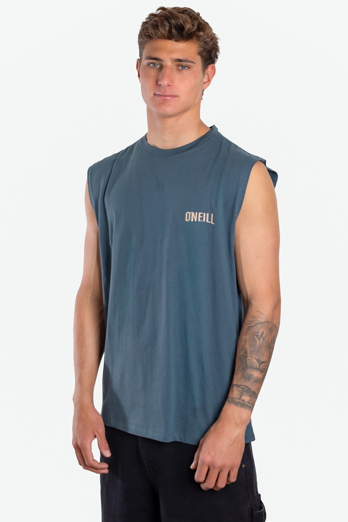 Musculosa Og Convene O'Neill