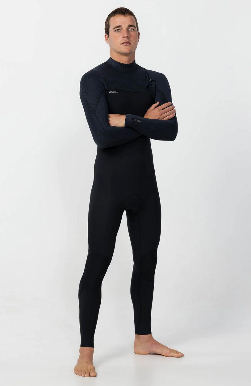 HyperFreak 4/3MM Steamer Chest Zip Wetsuit