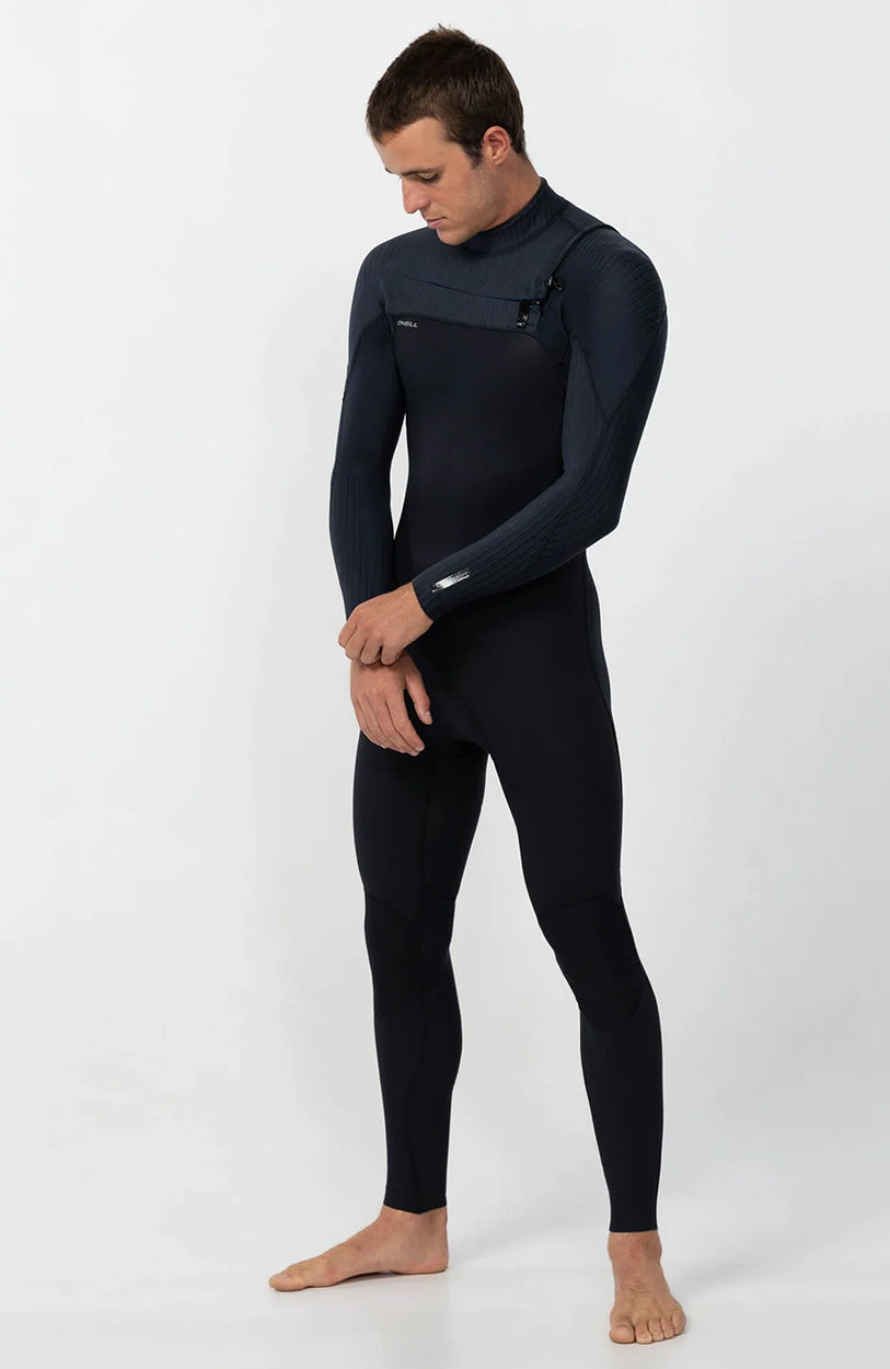 HyperFreak 4/3MM Steamer Chest Zip Wetsuit